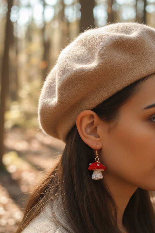 Boucles Mushroom portées avec béret